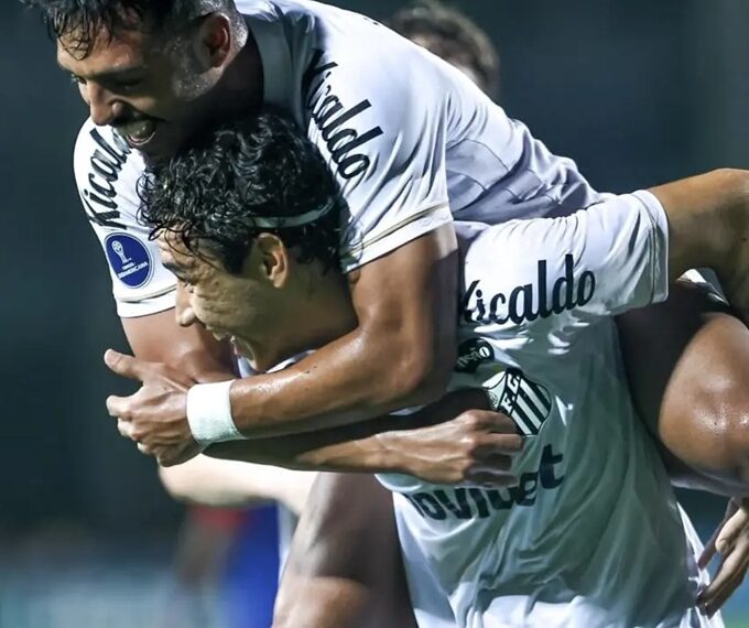 Santos goleia na Venezuela e fica perto das oitavas da Sul-Americana